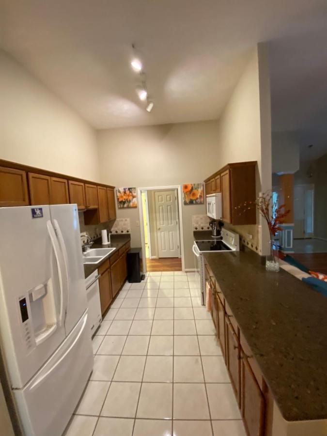 Whitfield Manor Villa Лексингтън Екстериор снимка